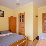 Pod Wyciagiem 3*