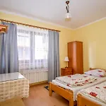 Pod Wyciagiem Bed & Breakfast 3*
