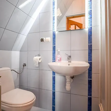 Pod Wyciagiem Harenda 3*