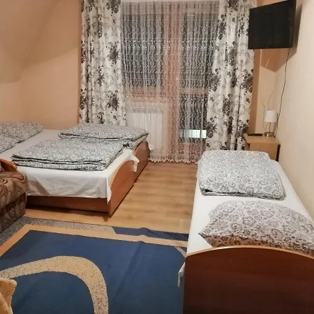 Проживание в семье Pod Wyciagiem